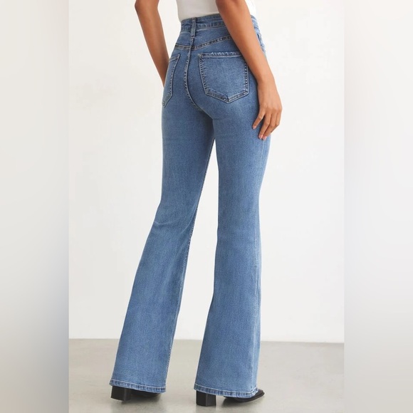 Dynamite Hailey Flared Jean - Picture 3 of 3